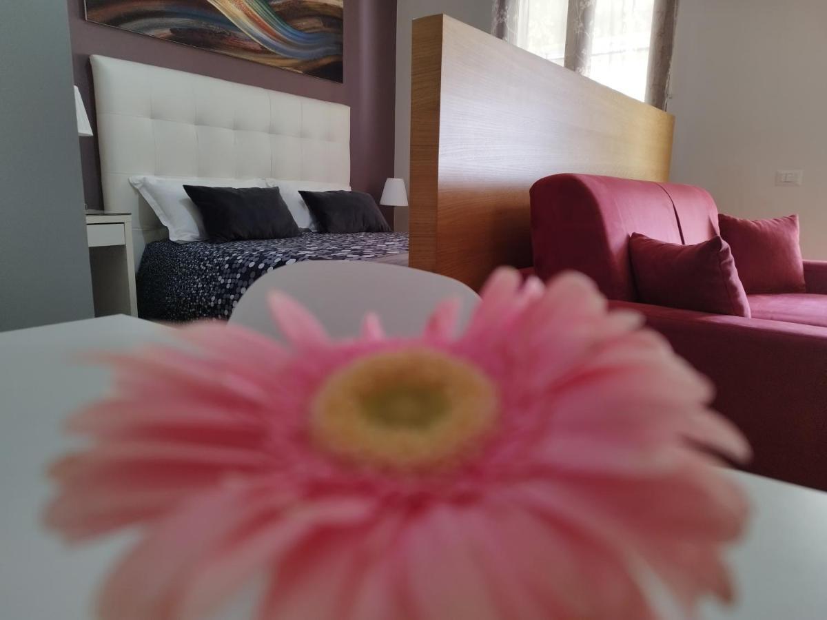 Casa Nicole Apartment กัสเตลบูโอโน ภายนอก รูปภาพ
