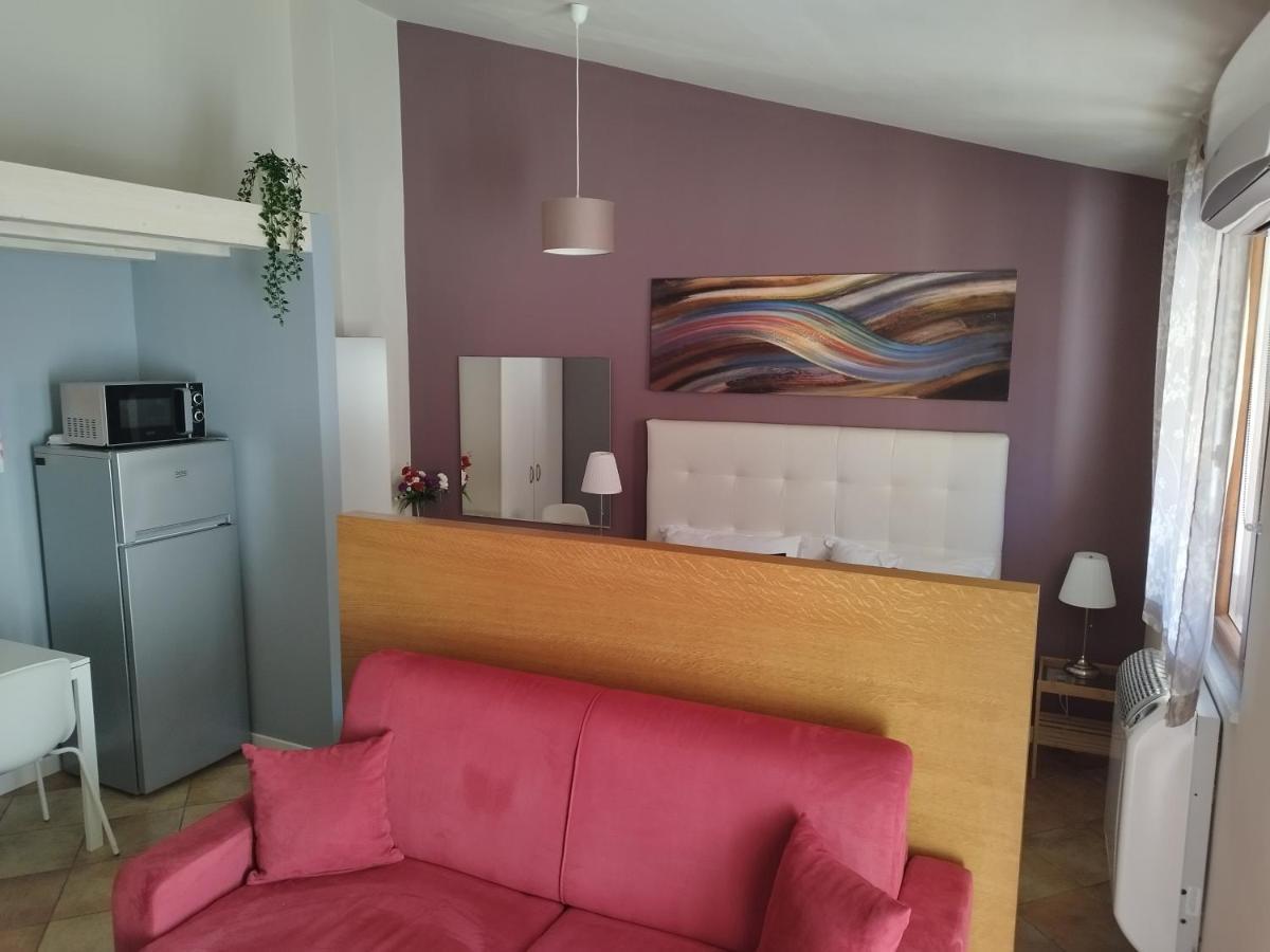Casa Nicole Apartment กัสเตลบูโอโน ภายนอก รูปภาพ