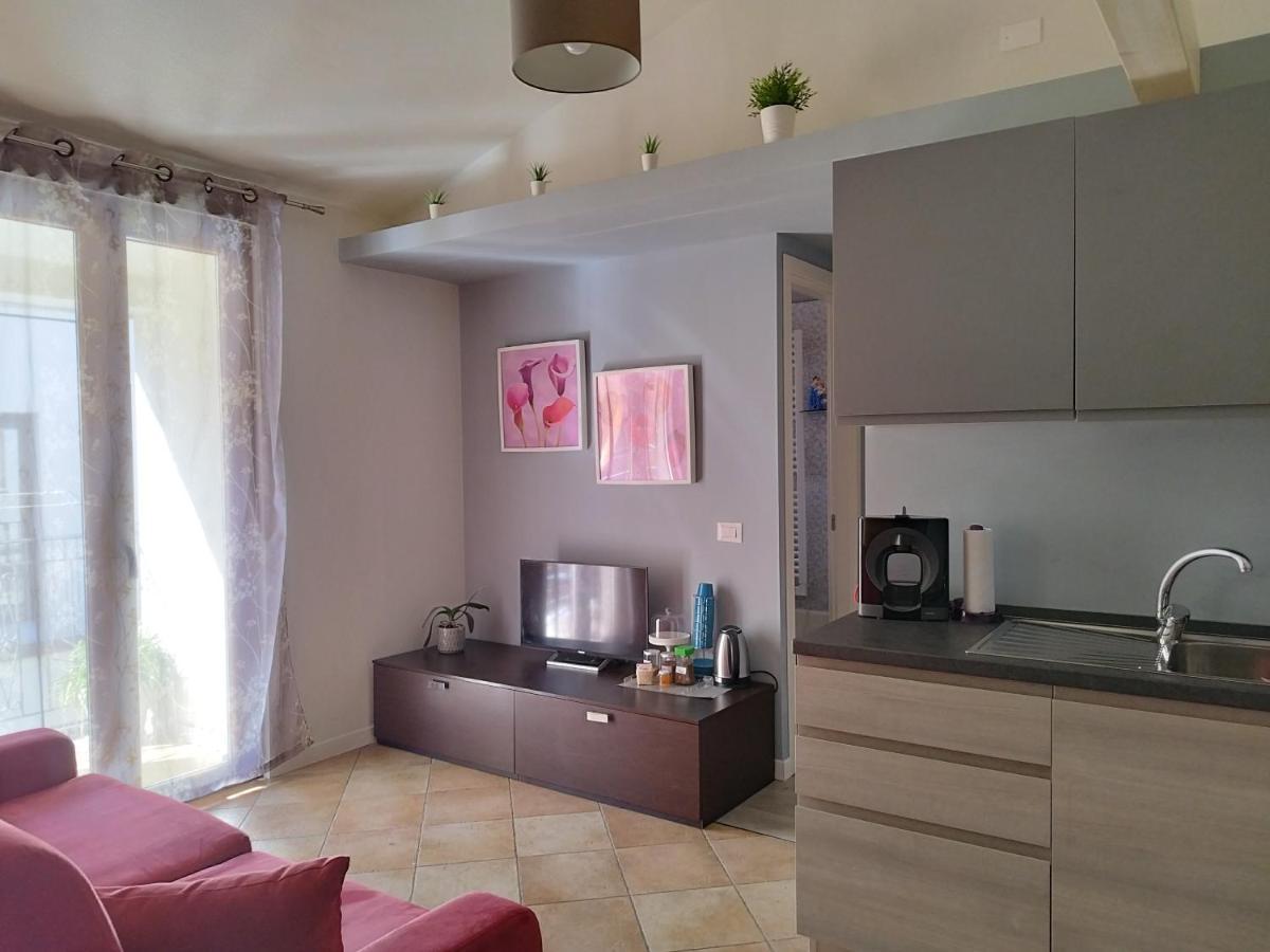 Casa Nicole Apartment กัสเตลบูโอโน ภายนอก รูปภาพ