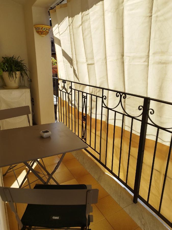 Casa Nicole Apartment กัสเตลบูโอโน ภายนอก รูปภาพ